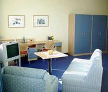 Hw Hotel - Haus Am Niederfeld Berlin Luaran gambar